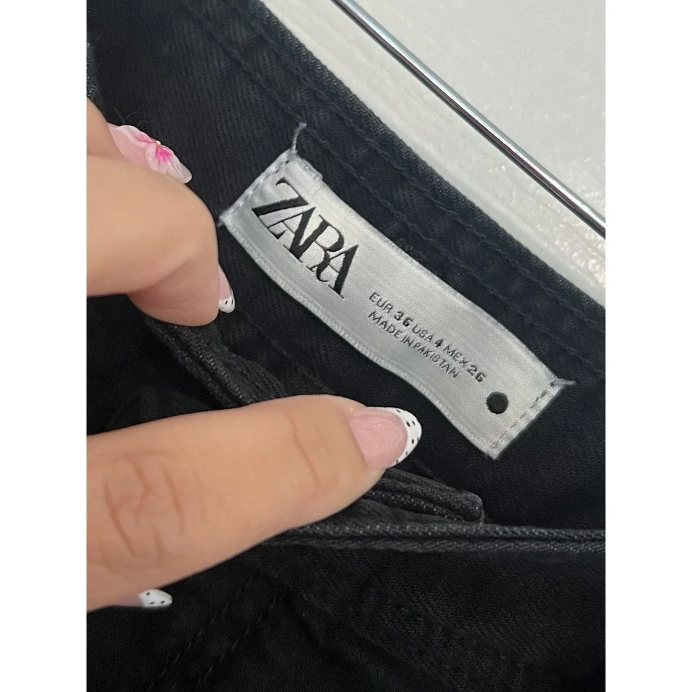 Zara Wide Leg Crop‎ Jeans Size 4 Black High Rise Minimalist Quiet Luxury Chic